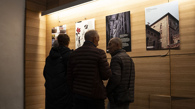 Irudhitzen erakusketaren aurkezpena